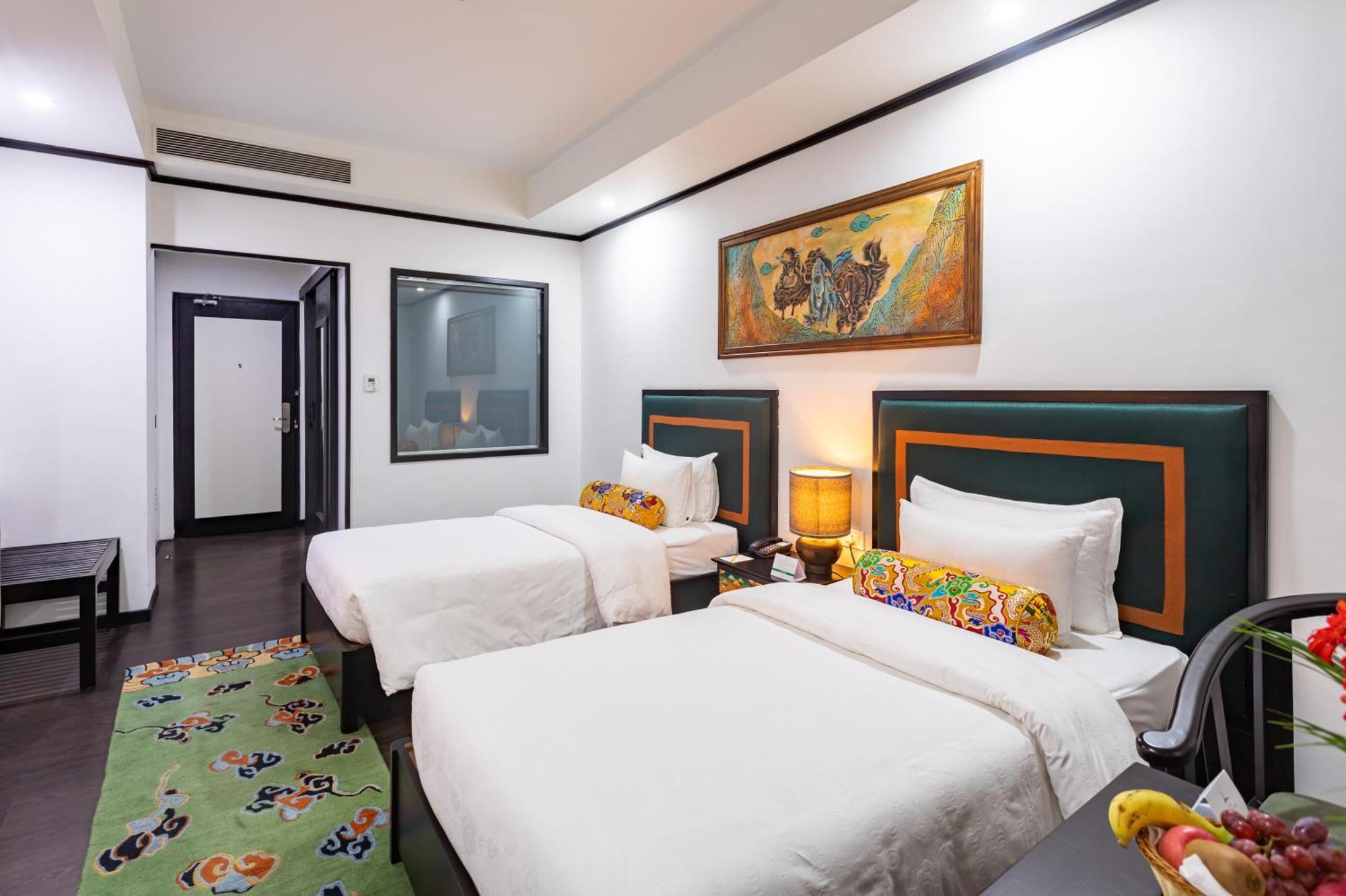 Hotel Lo Mustang كاتماندو المظهر الخارجي الصورة