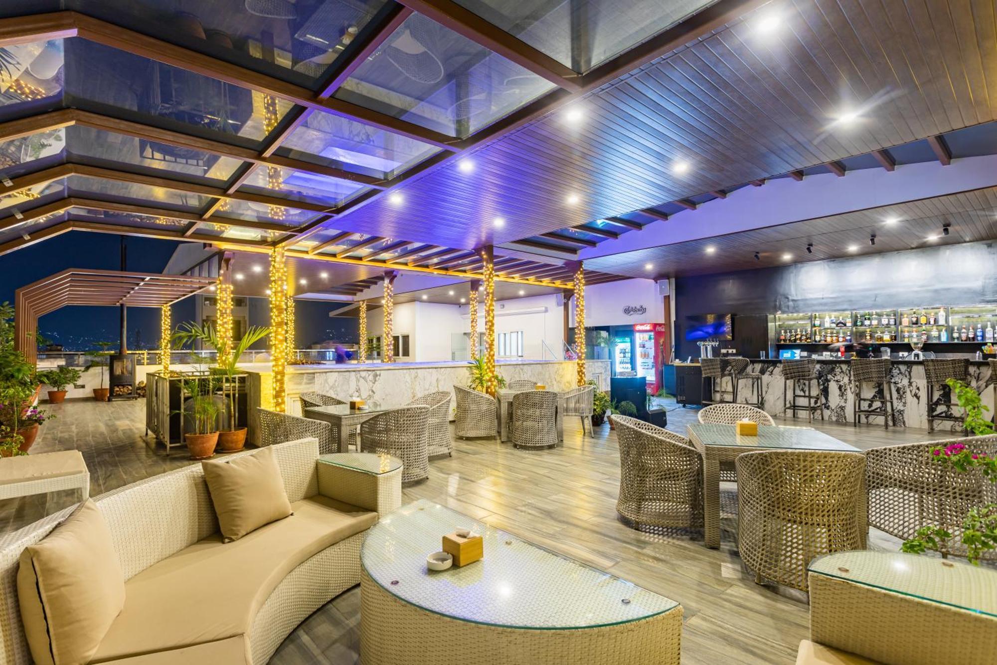Hotel Lo Mustang كاتماندو المظهر الخارجي الصورة