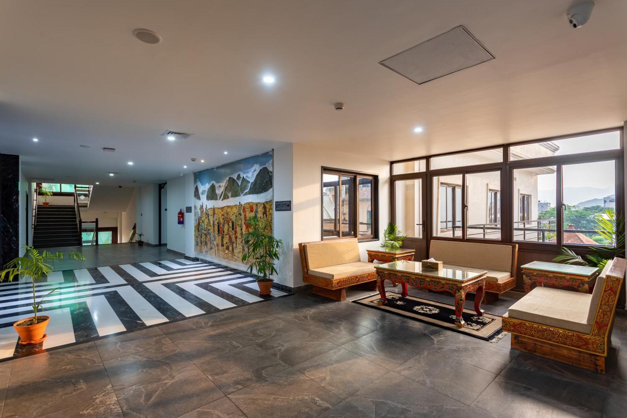 Hotel Lo Mustang كاتماندو المظهر الخارجي الصورة